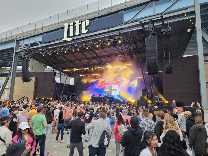 Miller Lite Oasis