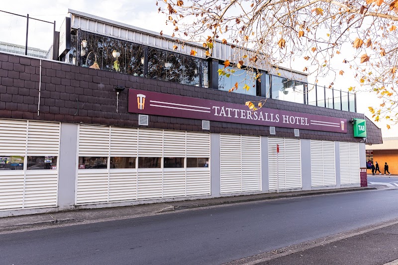 Tattersalls Hotel