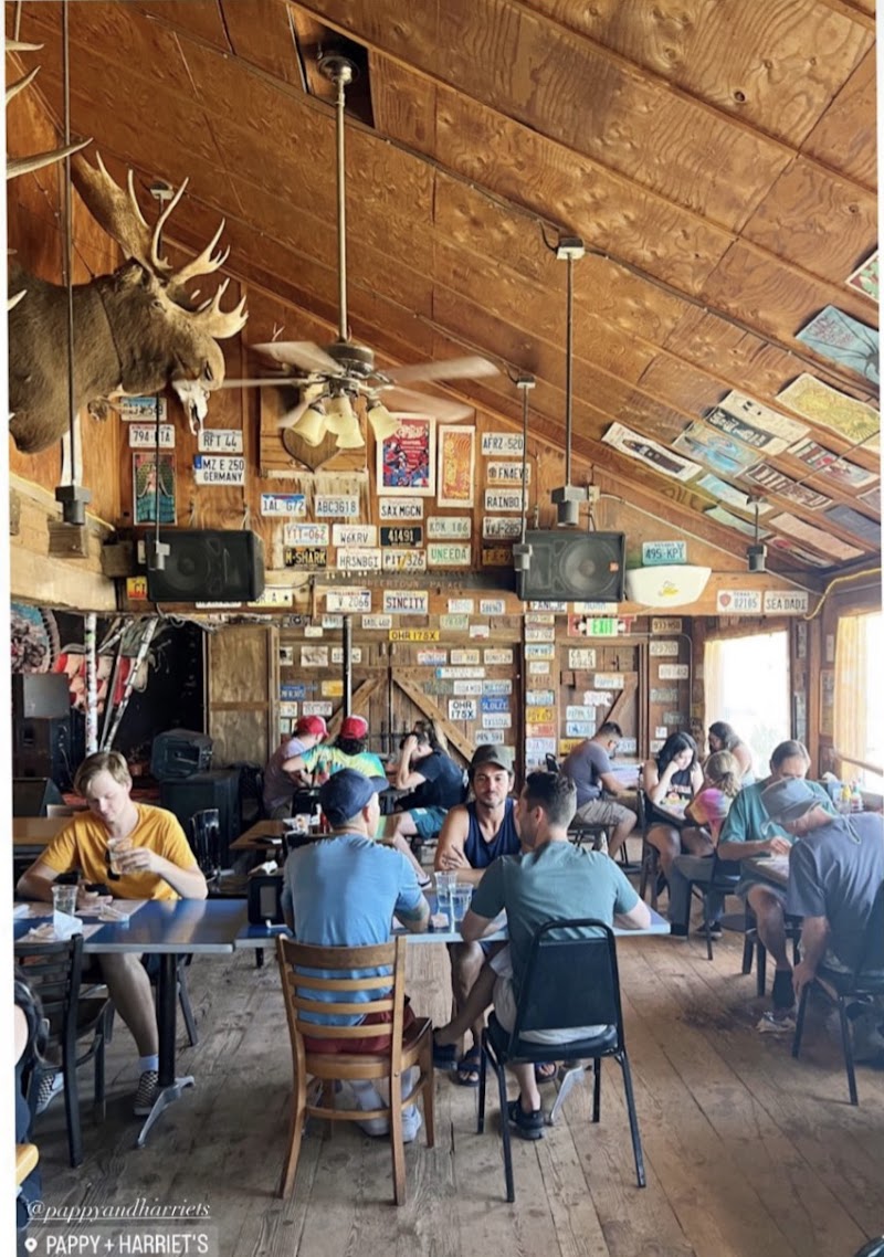 Pappy & Harriet's Palace